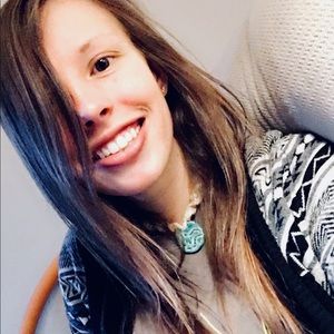 Meet your Posher, Brooke